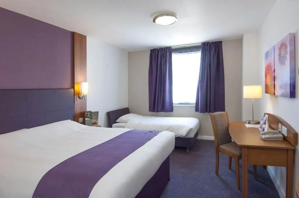 Premier Inn Edinburgh Airport - Newbridge Newbridge  Hotel